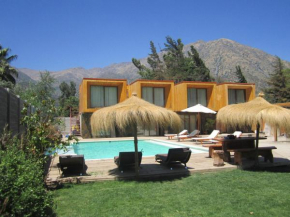 Гостиница Cajón del Maipo Lodge  Сантьяго